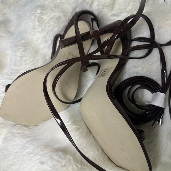 Tie Up Heels 🤎 - Picture 5 of 5